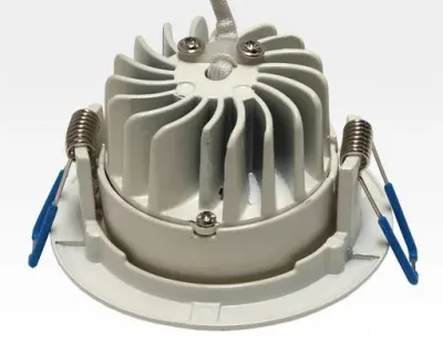 3W LED Einbau Downlight weiß rund Warm Weiß / 2700-3200K 180lm 230VAC IP44 120Grad -Ausstellungsstück mit kleinen Schönheitsfehlern — Bild 3