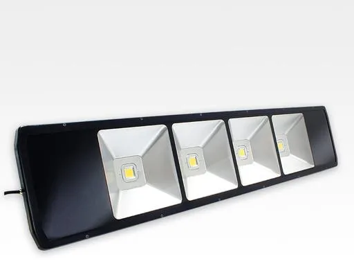 400W LED 4fach Strahler Neutral Weiss 120Grad / 4000-4500K IP44 230VAC 985x292x115