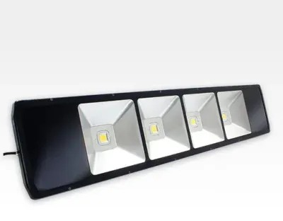 400W LED 4fach Strahler Neutral Weiss 120Grad  / 4000-4500K IP44 230VAC 985x292x115