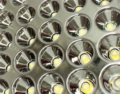 84W LED Strahler Neutral Weiss 6720lm 60Grad / 4000-4500K IP65 230VAC  — Bild 6