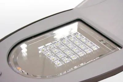 30W LED Weg- und Straßen Beleuchtung Neutral Weiß 100Grad / 2690lm 50000h IP65 230VAC — Bild 3